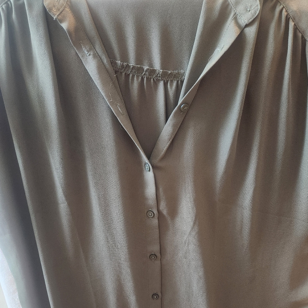 Elegant LOFT Outlet Green Women's Top